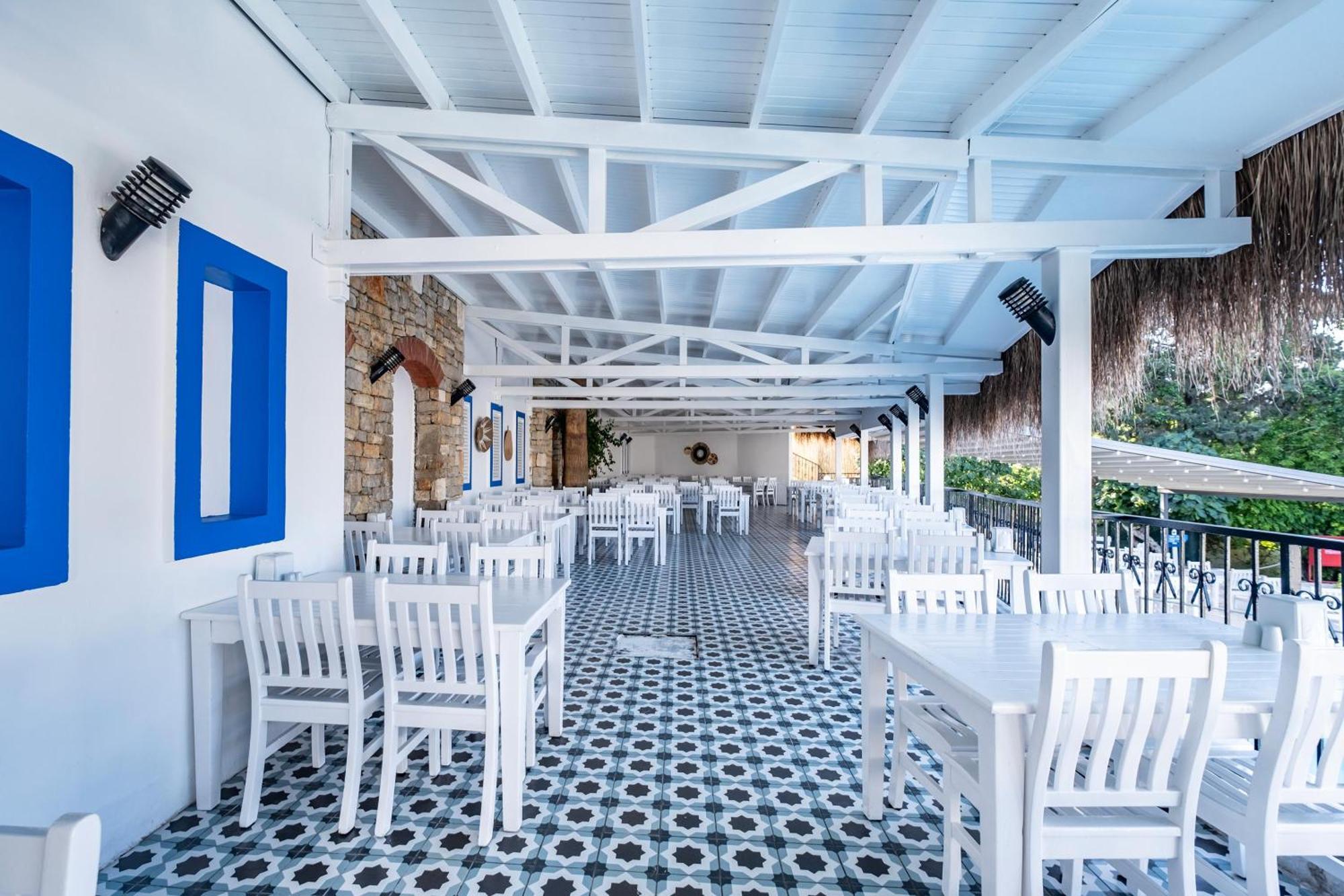 Paloma Family Club 4*